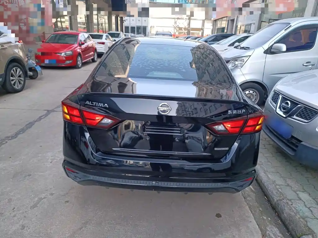 Teana 2.0 L XE Exclusive
