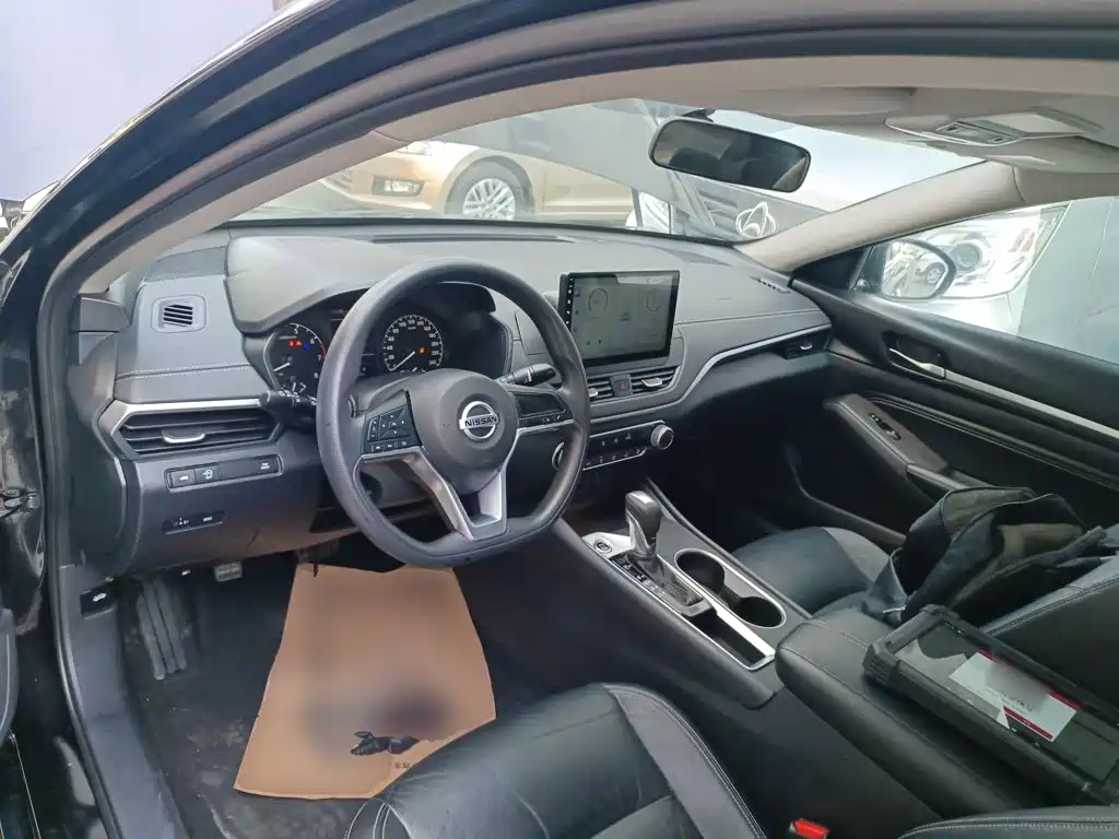 Teana 2.0 L XE Exclusive