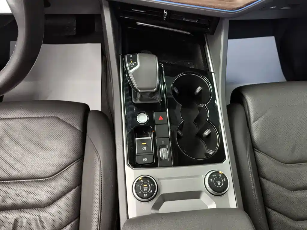 Touareg 3.0 TSI Sharp Edge CN-VI