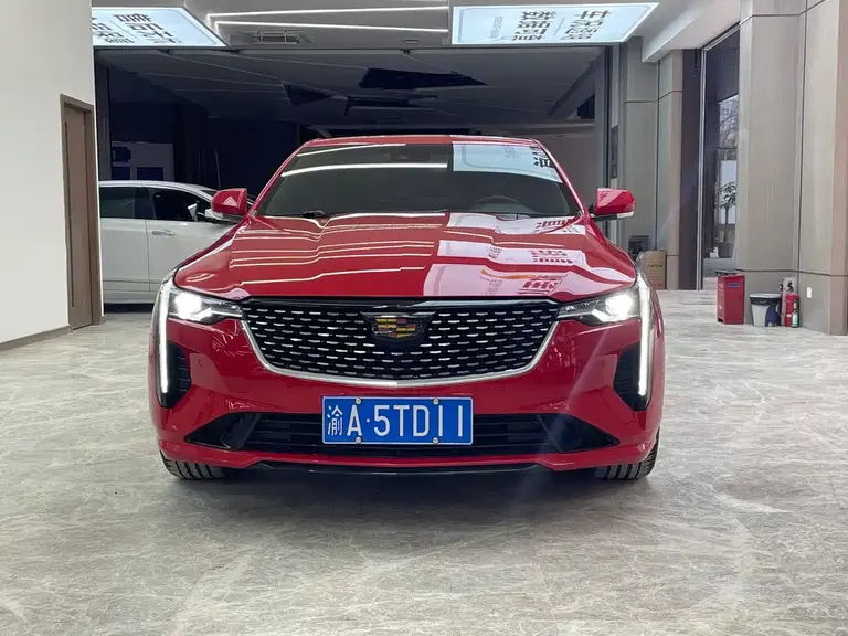 Cadillac CT4 28 T Luxury