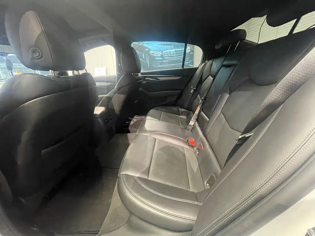 Cadillac CT5 28 T Luxury