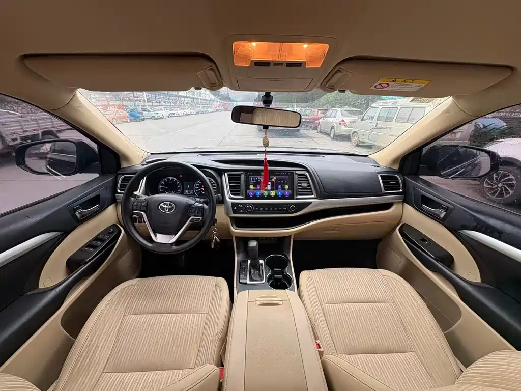 Highlander 2.0 T 2 WD Elite 5-seat