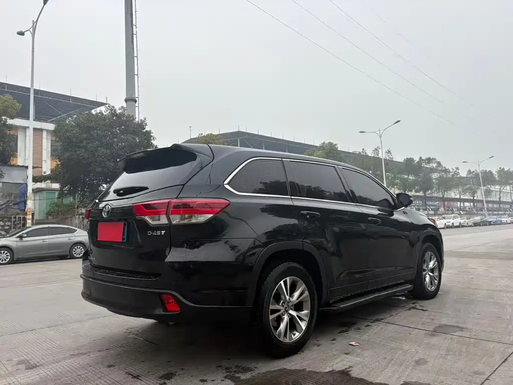 Highlander 2.0 T 2 WD Elite 5-seat