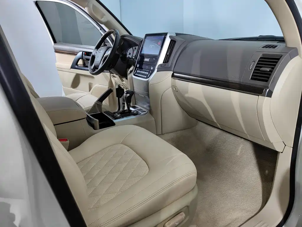 Land Cruiser (Import) 4.0 L Auto