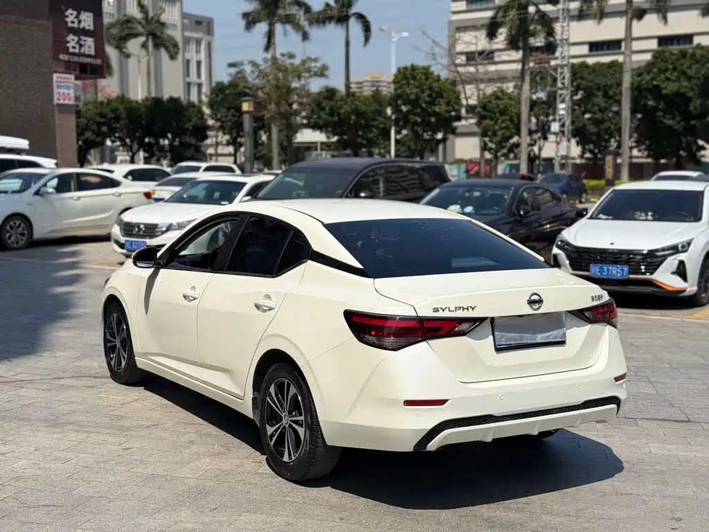 Sylphy 1.6 XE CVT Comfort Enjoyment
