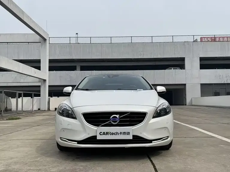 Volvo V40 1.6 T Smart Grace