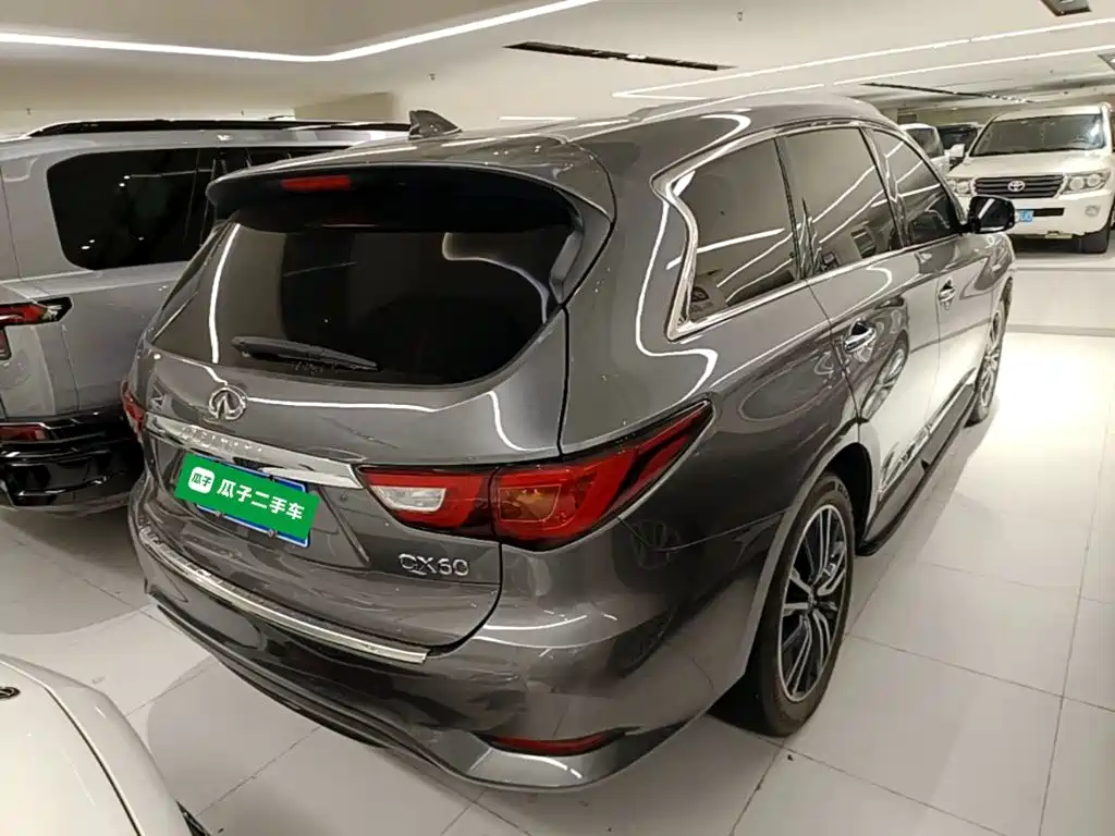 Infiniti QX60 (Import) 英菲尼迪QX60进口 2018款 2.5 S/C Hybrid 两驱卓越版 国VI