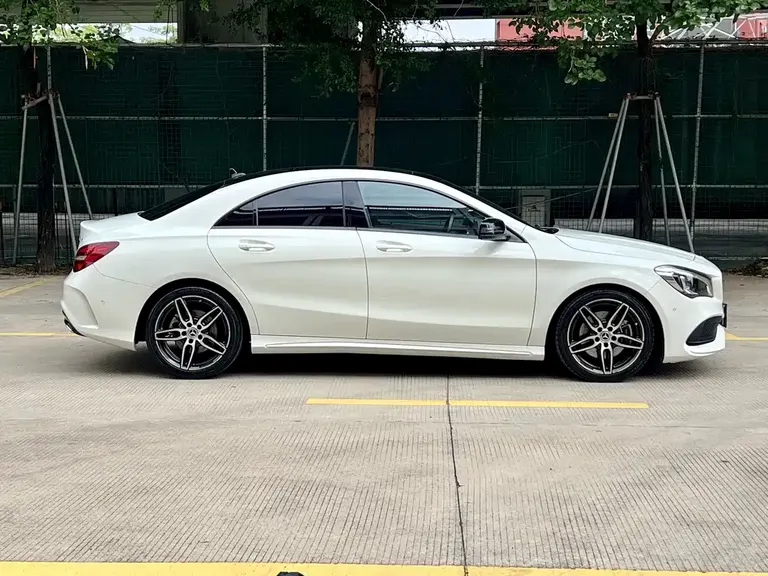 Mercedes-Benz CLA (Import) CLA 220 4 MATIC