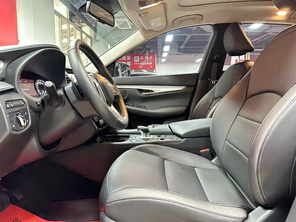 Infiniti QX50 英菲尼迪QX50 2020款 改款 2.0 T 四驱领航版