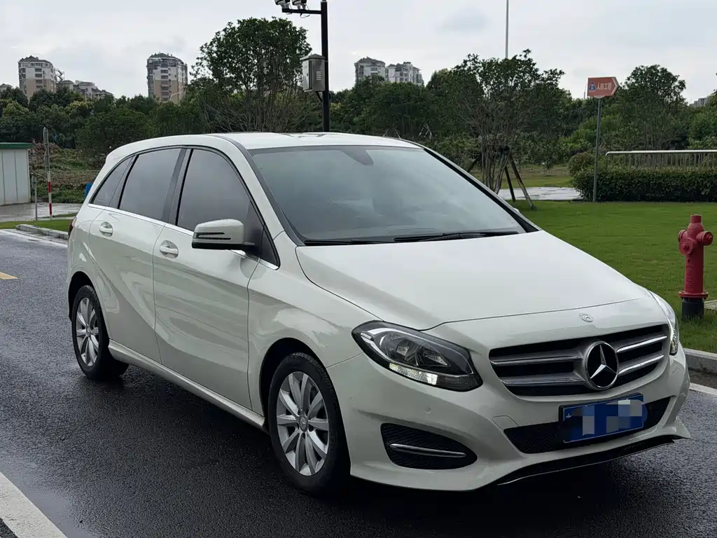 Mercedes-Benz B-Class B 180