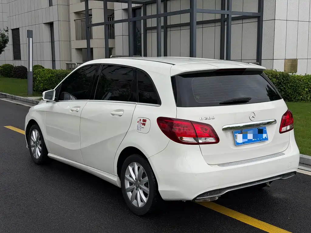Mercedes-Benz B-Class B 180