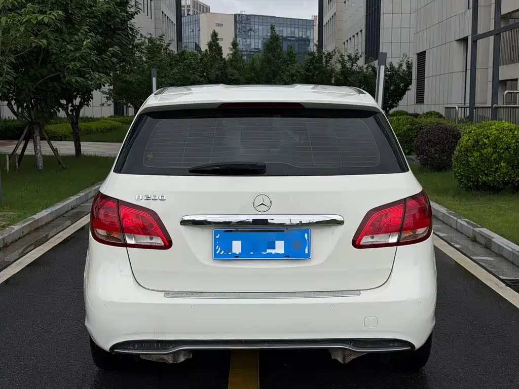 Mercedes-Benz B-Class B 180