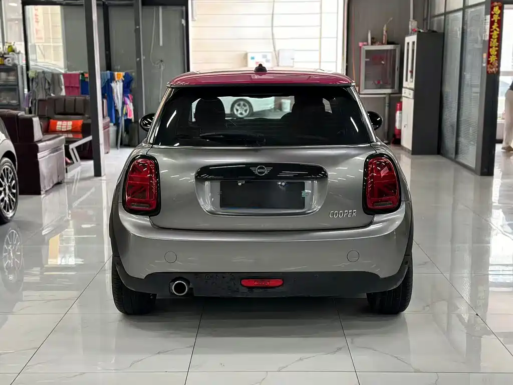MINI 1.5 T COOPER Classic