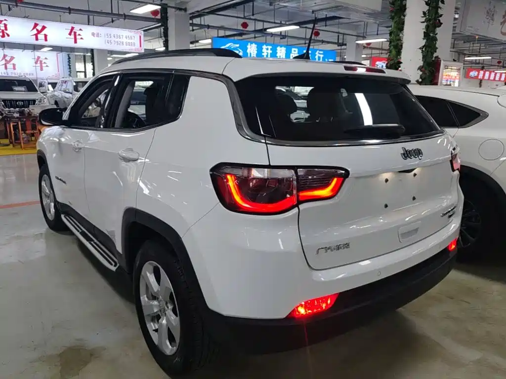 Compass 200 T Auto Home Enjoyment