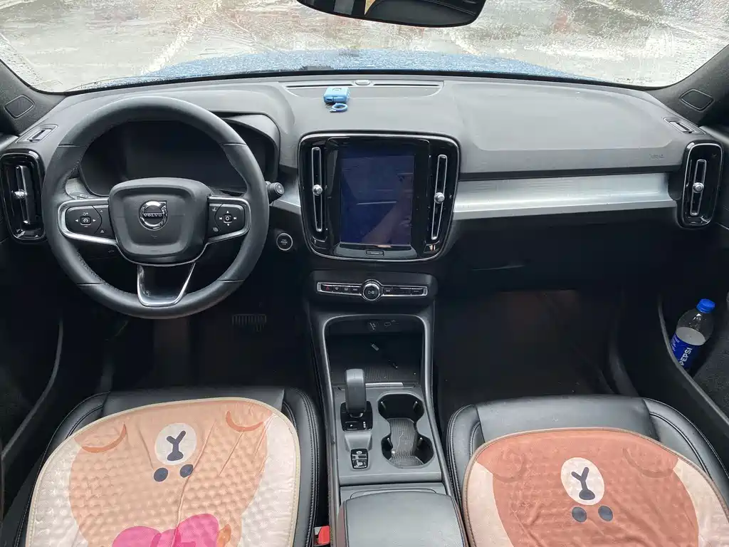 Volvo XC40 沃尔沃XC40 2023款 B3 智行时尚版