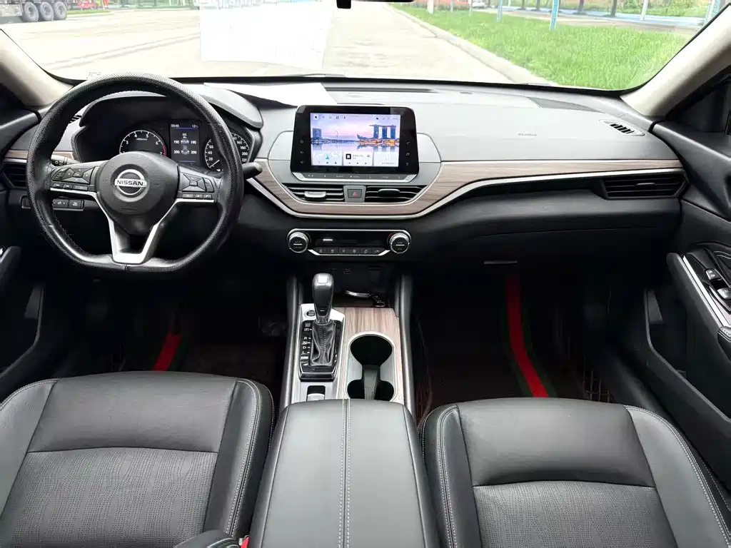 Teana 2.0 L XL Comfort