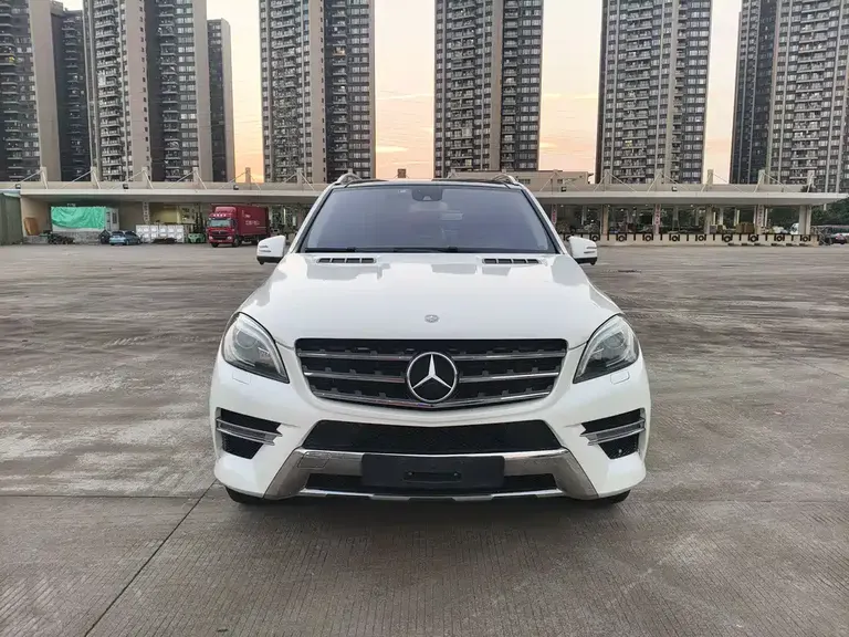 Mercedes-Benz M-Class ML 400 4 MATIC Dynamic