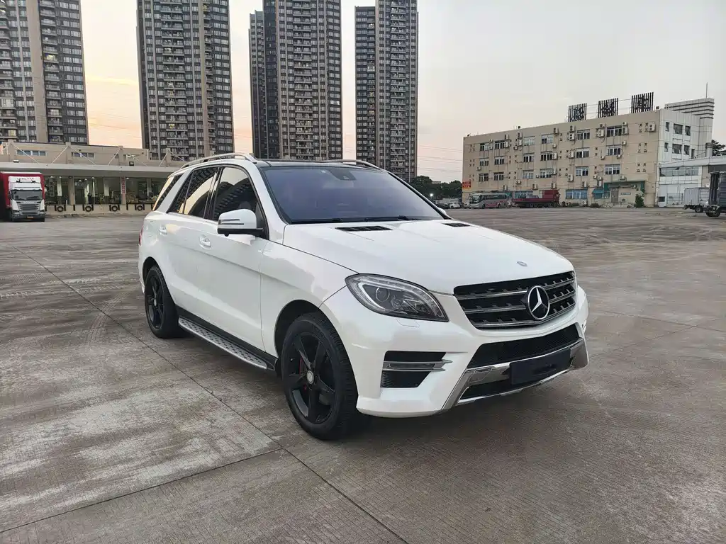 Mercedes-Benz M-Class ML 400 4 MATIC Dynamic