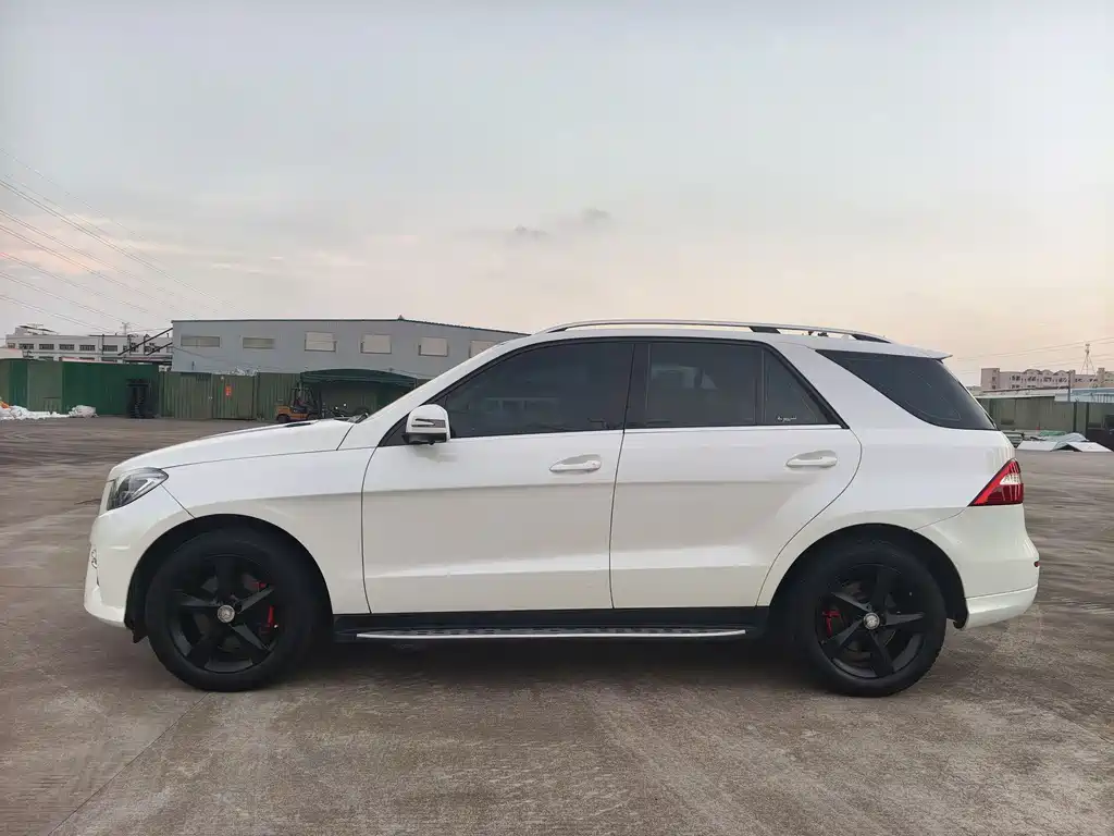 Mercedes-Benz M-Class ML 400 4 MATIC Dynamic