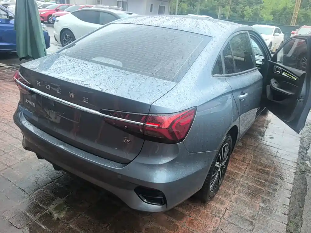 Roewe i5 1.5 L Manual Platinum