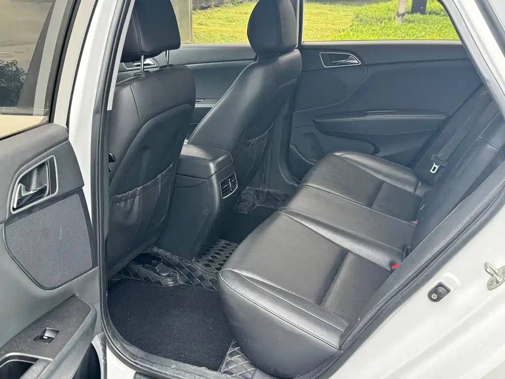Mistra 1.8 L Auto Distinguished DLX CN-VI