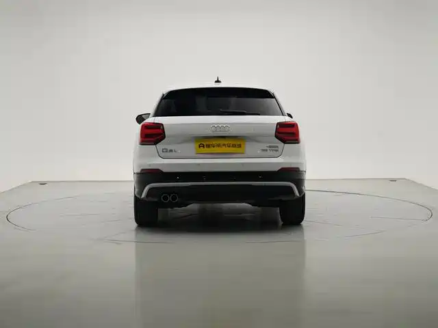 Audi Q2 L 35 TFSI Progressive Dynamic