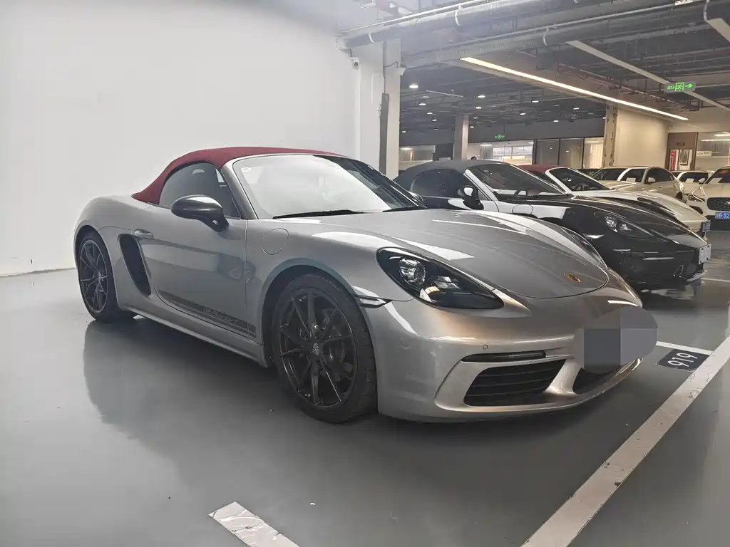 Porsche 718 Boxster 2.0 T