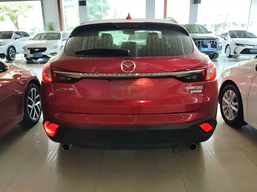 Mazda CX-4 马自达CX-4 2018款 2.0 L 自动两驱蓝天活力版 国VI