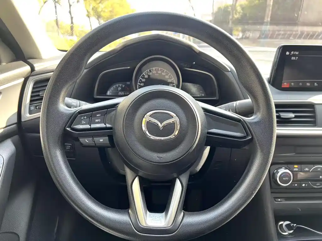 Mazda 3 Axela Sedan 1.5 L Auto Luxury CN-V