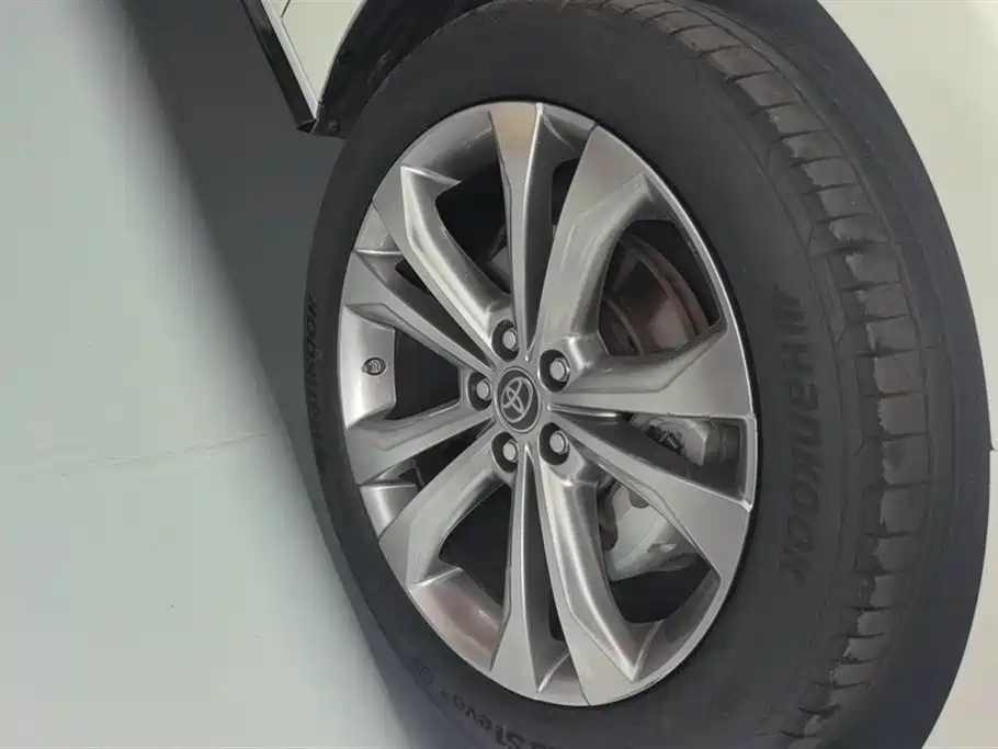 Sienna 2.5 L Hybrid Luxury