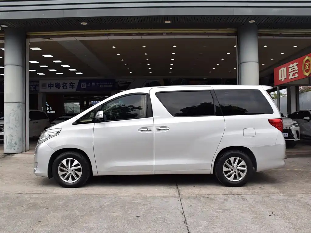 Alphard 3.5 L Luxury