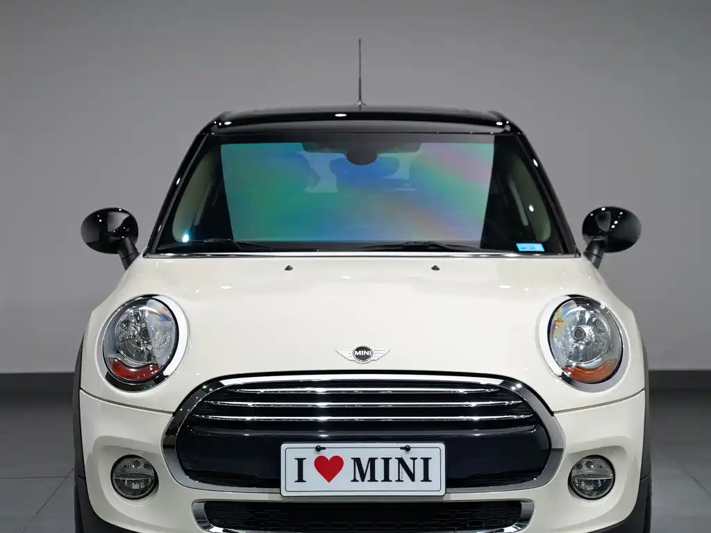 MINI 1.5 T COOPER 5-door