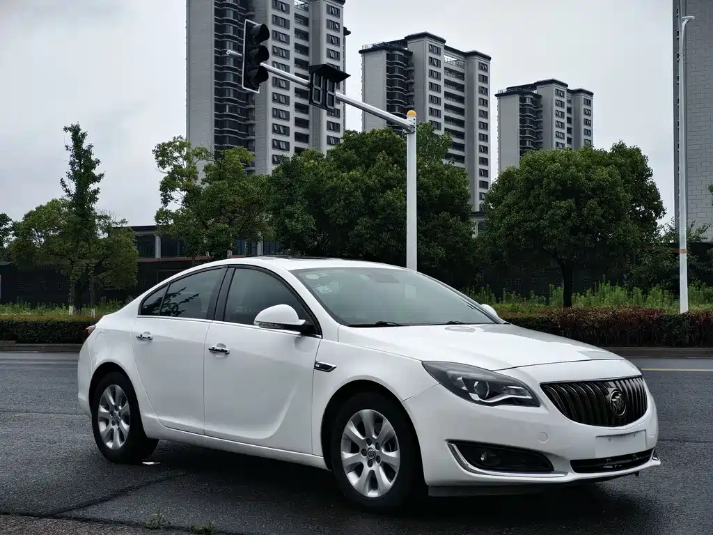Regal 1.6 T Elite Tech