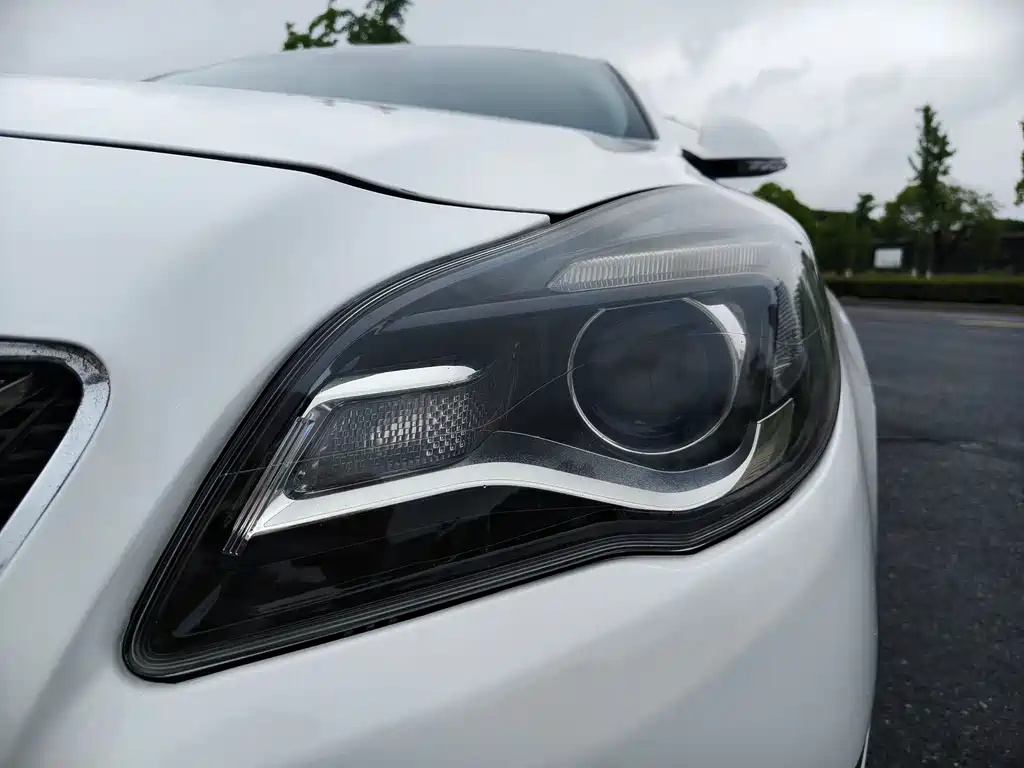 Regal 1.6 T Elite Tech