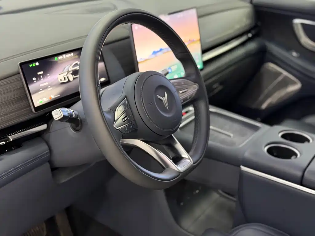 Voyah Dreamer PHEV Qiankun Ultra