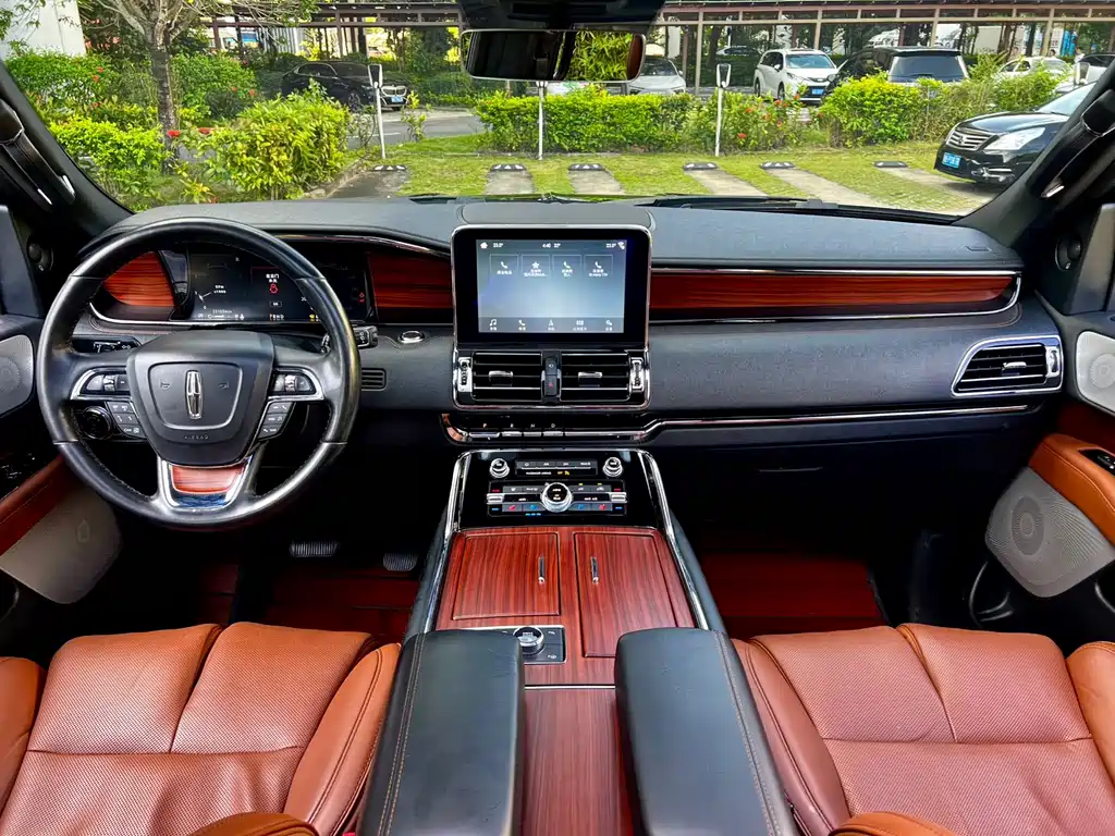 Navigator 3.5 T Honor Shine CN-VI