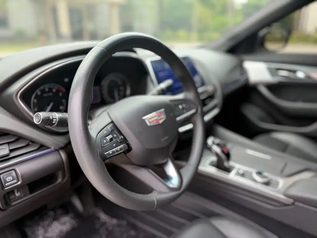 Cadillac CT5 28 T Luxury