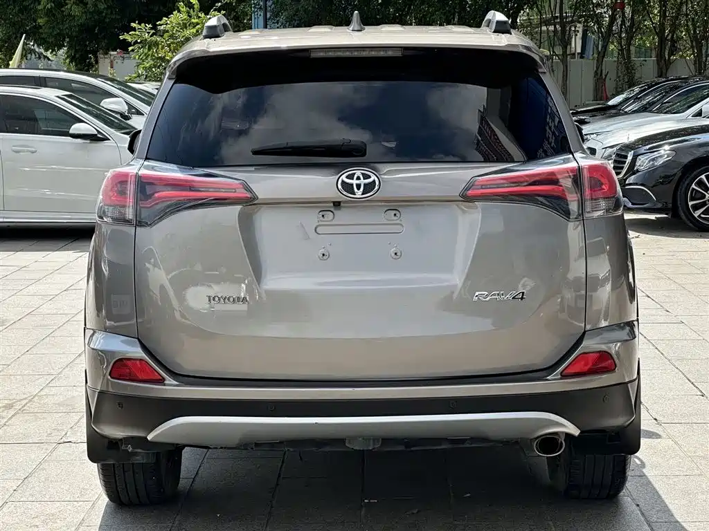 RAV4 2.0 L CVT 2 WD Smart Style CN-V