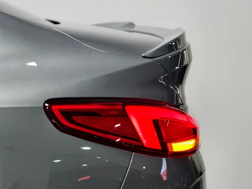 BMW 2 Series (Import) 225 i 4-door Coupe M Sport Night Package