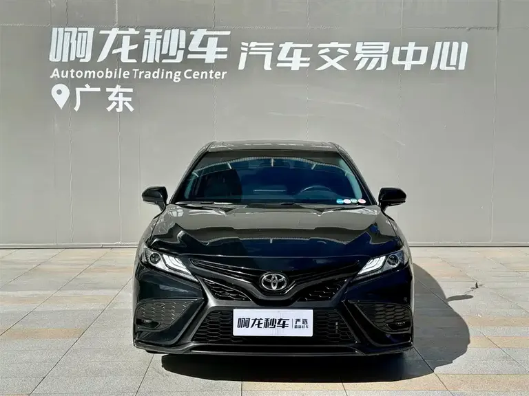 Toyota Camry 2.0 S Knight