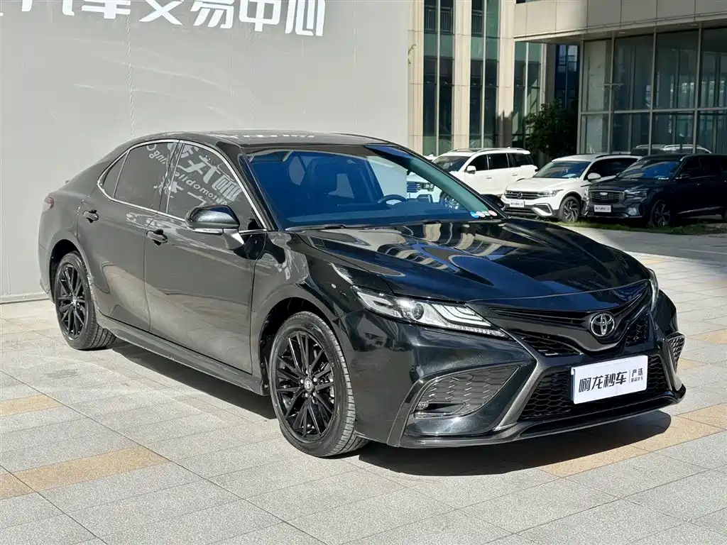 Camry 2.0 S Knight