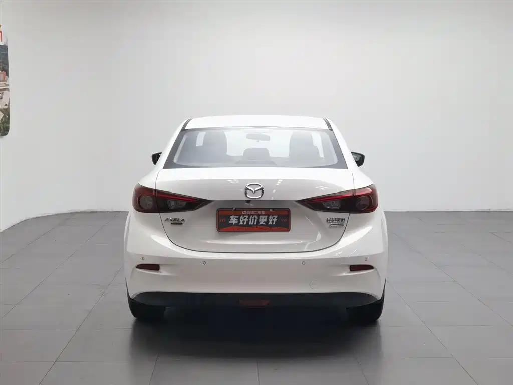 Mazda 3 Axela Sedan 1.5 L Auto Luxury CN-V