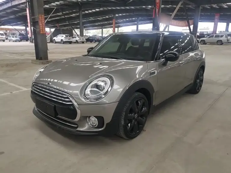 MINI CLUBMAN Facelift 1.5 T COOPER Connoisseur