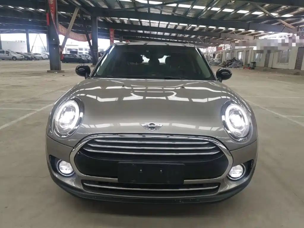 MINI CLUBMAN Facelift 1.5 T COOPER Connoisseur