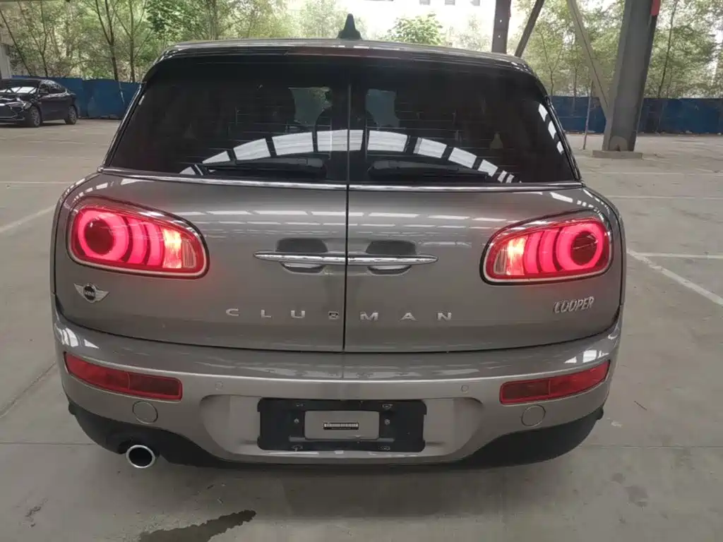 MINI CLUBMAN Facelift 1.5 T COOPER Connoisseur