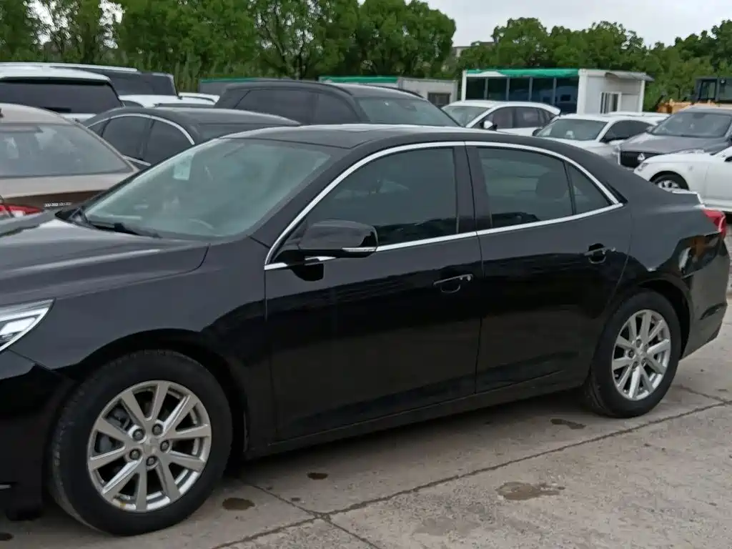 Malibu 2.0 L Auto Luxury