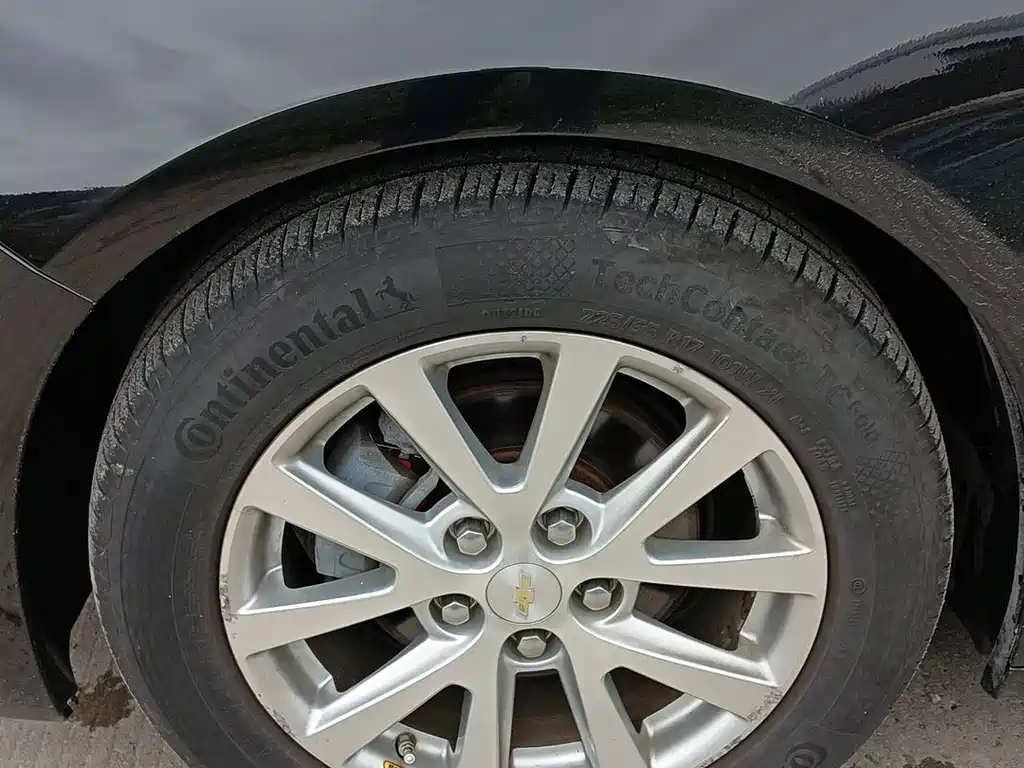 Malibu 2.0 L Auto Luxury