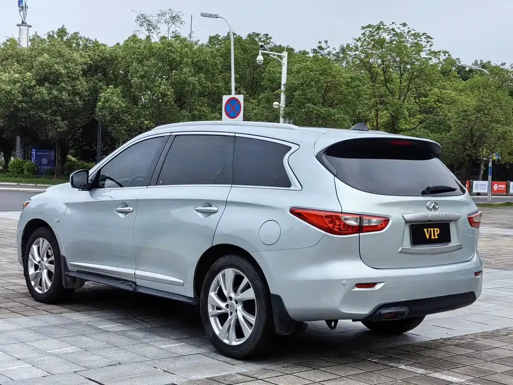 Infiniti JX JX35 2 WD Outstanding