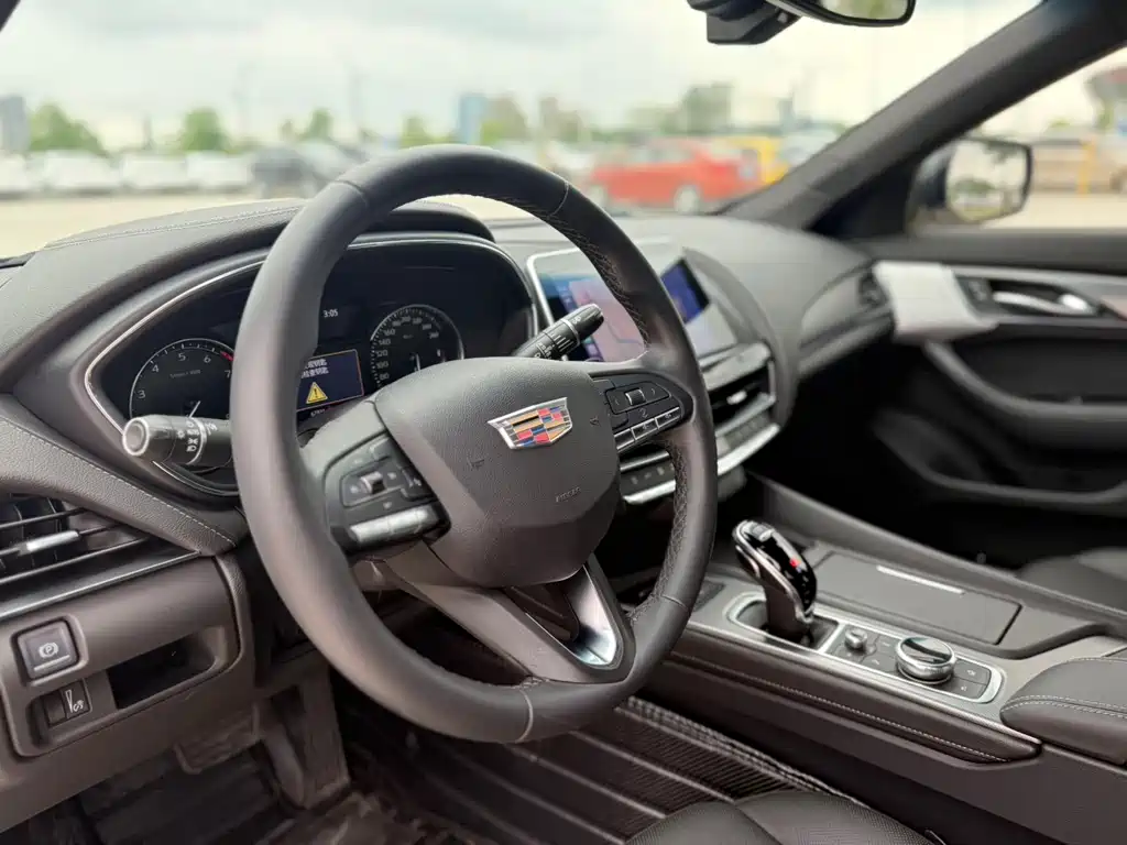 Cadillac CT5 Facelift 28 T Luxury
