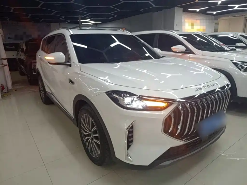 Jetour X70 PLUS 1.5 T DCT Brave PLUS 5-seat